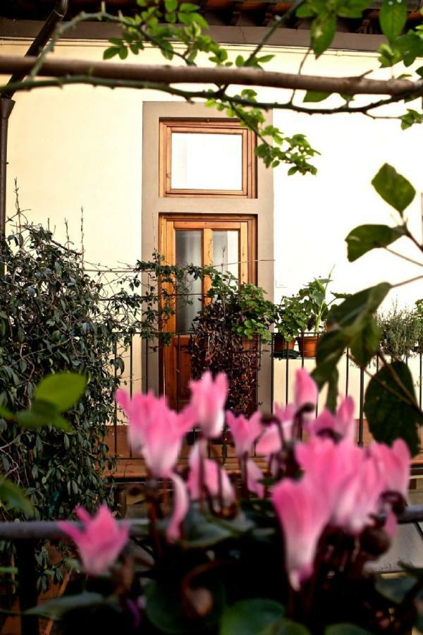 Faenza Novella Apartment ฟลอเรนซ์ ภายนอก รูปภาพ